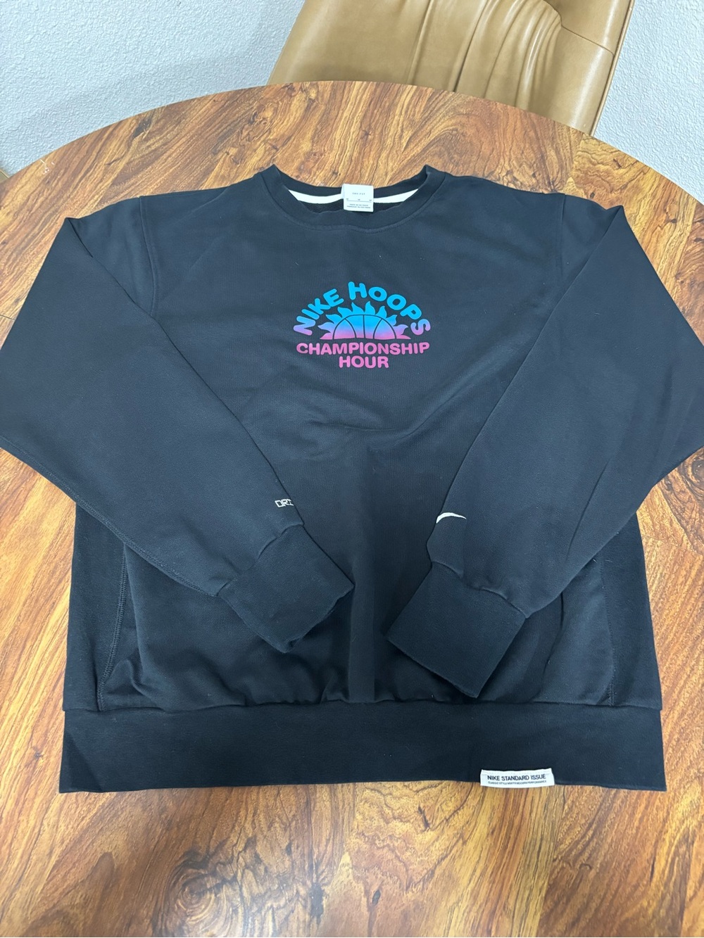 Men’s Nike Standard Issue “Nike Hoops Championship Hour” Crewneck Sweatshirt
